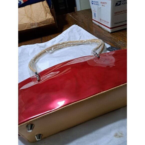 New Beijo Over the Moon Red Berry Tan Purse Handbag Shoulder Bag Pocket Book - Picture 8 of 12